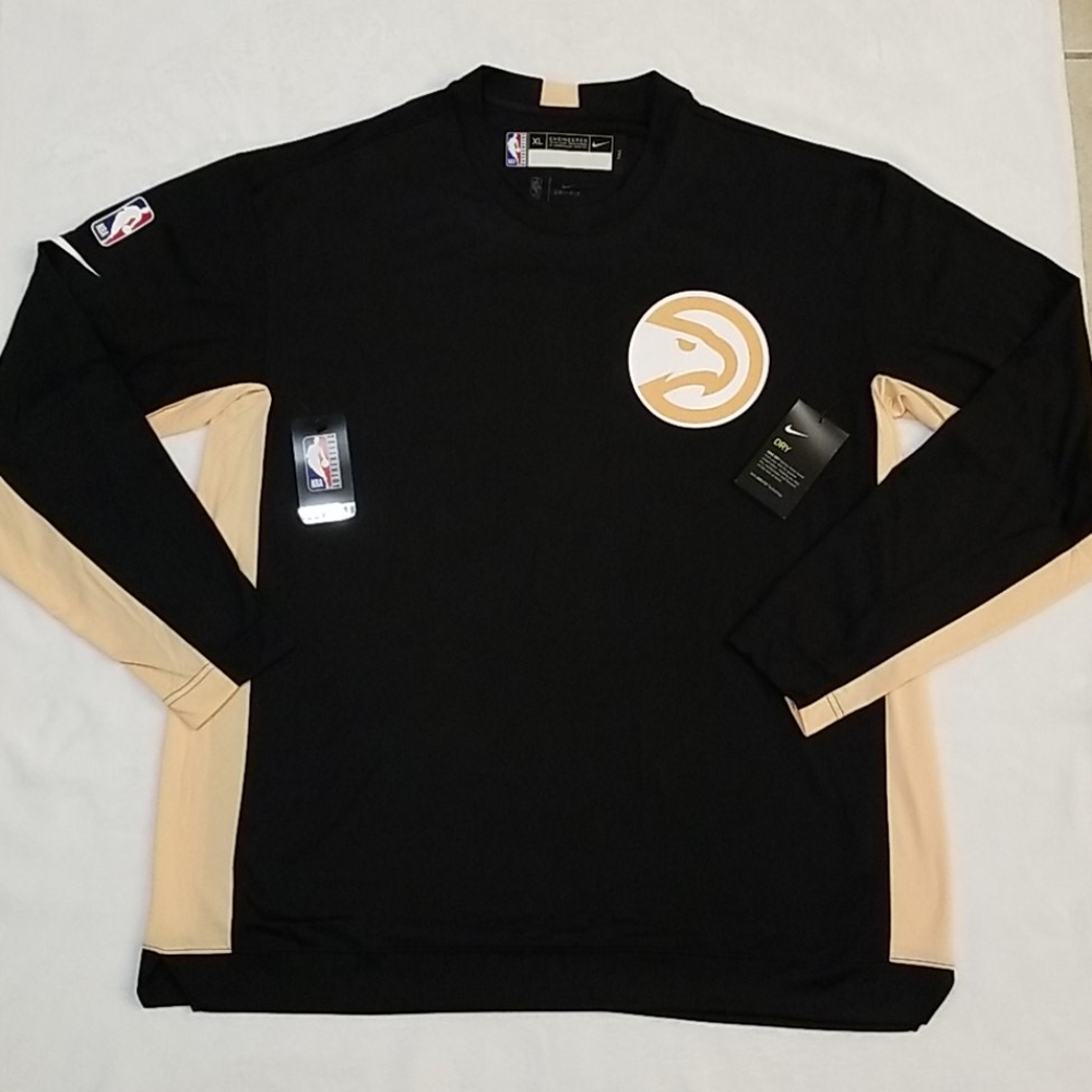 XL-Tall (Rare) Nike ATL Hawks long sleeve top